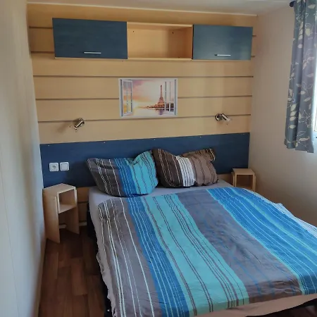 Chalet Smart Paris Mit Terrasse, Europapark, Rulantica 15min *