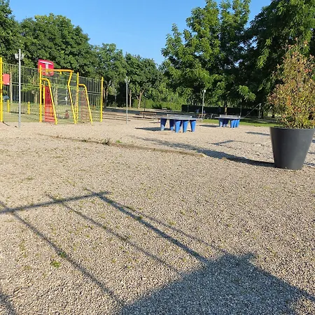 Domek alpejski Smart Paris Mit Terrasse, Europapark, Rulantica *