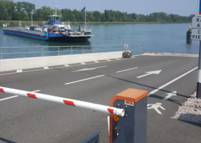 Smart Paris Mit Terrasse, Ca 15min Europapark, Rulantica Boofzheim